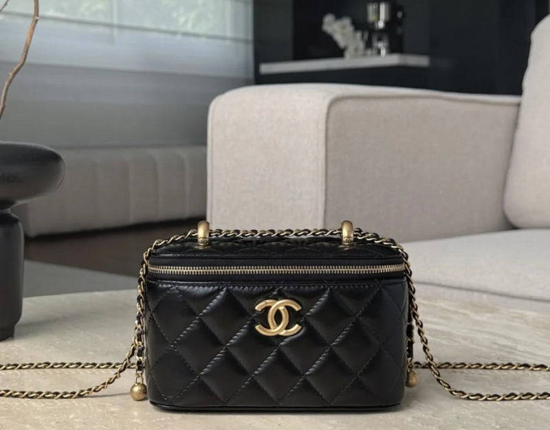 Chanel Pearl Crush Vanity Case