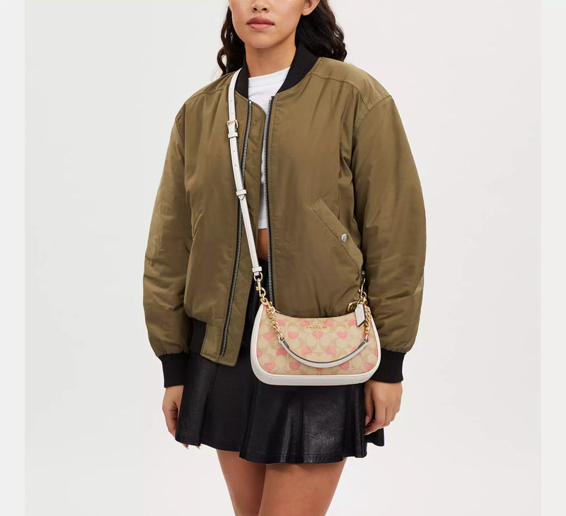 Coach Teri Shoulder Bag In Signature Canvas With Heart Print