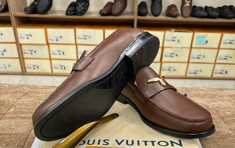 Louis Vuitton - Oxford Major Loafer - Brown