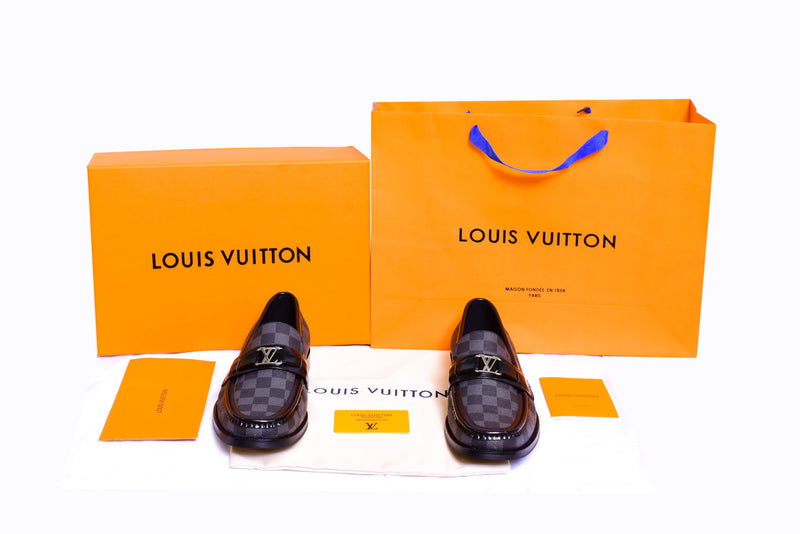 .Louis.Vuitton Grey Check Major Loafers