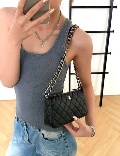 Chanel 25A Double Chain Bag Caviar hover