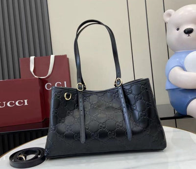 Gucci GG Emblem tote bag hover