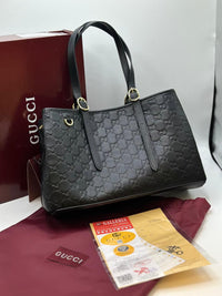 Gucci Emblem medium tote bag